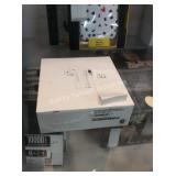 1 LOT APPLE AIRPODS (DISPLAY)