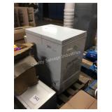 1 LOT FRIGIDAIRE CHEST FREEZER 5CU FT