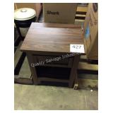 1 LOT END TABLE