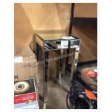 1 LOT ACCENT TABLE