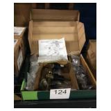 1 LOT TUB & SHOWER FAUCET