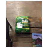 1 LOT SCOTTS LAWN FERTILIZER