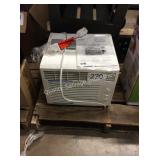 1 LOT HAIER 5000BTU AC