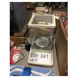 1 LOT HIGH PRECISION BALANCE MACHINE