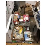 1 LOT MISC HARDWARE