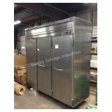 1 LOT BEVERAGE AIR 3 DOOR REFRIGERATOR