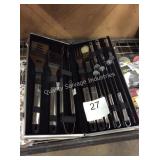 1 LOT 11PC GRILL KIT