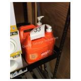 1 LOT (2) 1-GAL GOJO HAND CLEANER