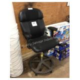 1 LOT OFFICE CHAIR