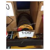 1 LOT DEWALT GRINDING WHEELS