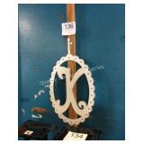 1 LOT WOOD LETTER K