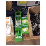 1 LOT SWIFFER DRY & WET SWEEPING KIT