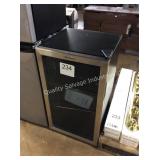 1 LOT WP BEVERAGE CENTER