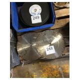 1 LOT 2 SAW BLADES