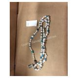 1 LOT NECKLACE (DISPLAY)