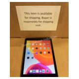 1 LOT IPAD 5TH GEN 32GB SPACE GRAY (DISPLAY)
