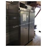 1 LOT BEVERAGE AIR 2 DOOR REFRIGERATOR