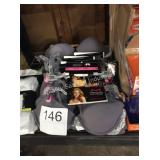 1 LOT 18 MAIDENFORM 36C BRAS