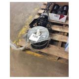 1 LOT STORE MERCHANDISE