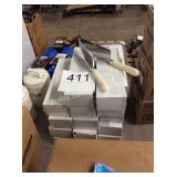 1 LOT 14 CAKE CUTTERS