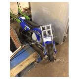 1 LOT RAZOR DIRT ROCKET