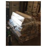 1 SKID ASST FLUORESCENT BULBS