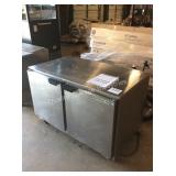 1 LOT BEVERAGE AIR 2 DOOR REFRIGERATOR