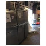 1 LOT BEVERAGE AIR 2 DOOR REFRIGERATOR
