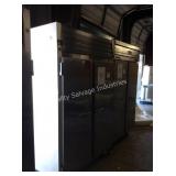 1 LOT TRAULSEN 2 DOOR FREEZER