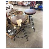 1 LOT 2 BAR STOOLS