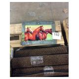 1 LOT DECORATIVE GLASS CUTTING BOARD