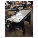 1 LOT AIR ZONE PLAY AIR HOCKEY TABLE