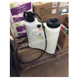 1 LOT 4 GAL BACKPACK SPRAYER