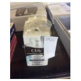 1 LOT OLAY DARK CIRCLE CORRECTOR HYDRASWIRL