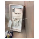 1 LOT COLGATE TEETH WHITENING SYSTEM (DISPLAY)