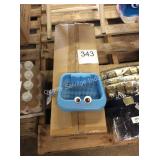 1 CTN 12 WHALE WILLIE SAND SIFTERS