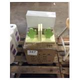 1 CTN WOODEN CACTUS BOOK ENDS