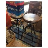 1 LOT 2 METAL BAR STOOL