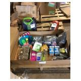 1 LOT STORE MERCHANDISE