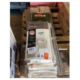 1 LOT ASST FLOORING
