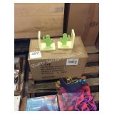 1 CTN WOOD CACTUS BOOKENDS
