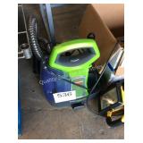 1 LOT BISSELL LITTLE GREEN PRO HEAT CLEANER