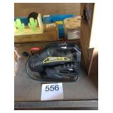 1 LOT DURACELL JUMP STARTER