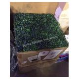 2 CTN ARTIFICIAL HEDGE PANELS