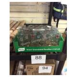 1 LOT DECORATIVE GLASS ROSES