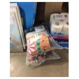 1 LOT 2 CHRISTMAS BLANKETS