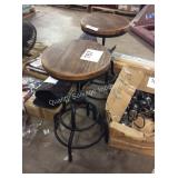 1 LOT 2 METAL BAR STOOLS