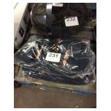 1 LOT 2 SEVENTEEN LONDON LUGGAGE BAGS