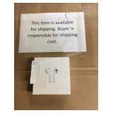 1 LOT APPLE AIR PODS (DISPLAY)