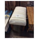 1 LOT FOOT STOOL